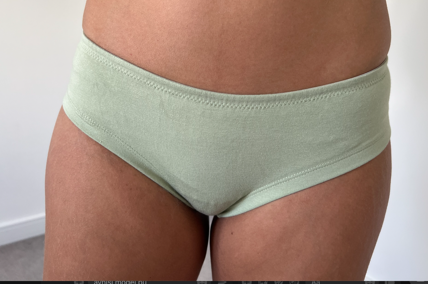 Hipster cut panty with 95% bamboo fabric